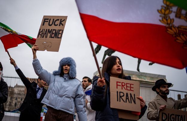 « C'est très difficile de vivre ça de loin » : le témoignage de cinq Franco-Iraniennes