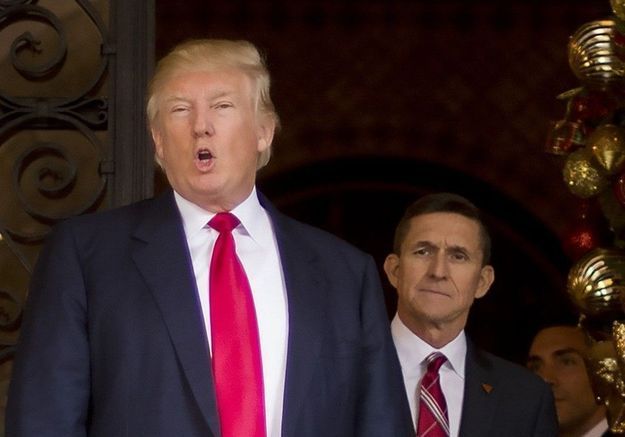Enquête russe : Donald Trump gracie son ex-conseiller Michael Flynn soupçonné de collusion 