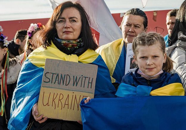 J'ai peur pour mes proches et mon pays » : les Ukrainiens en France, impuissants face à la crise - Elle