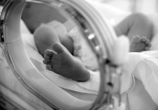 Le Plus Petit Bebe Du Monde Ne A 268 Grammes A Quitte L Hopital Pour Retrouver Ses Parents Elle