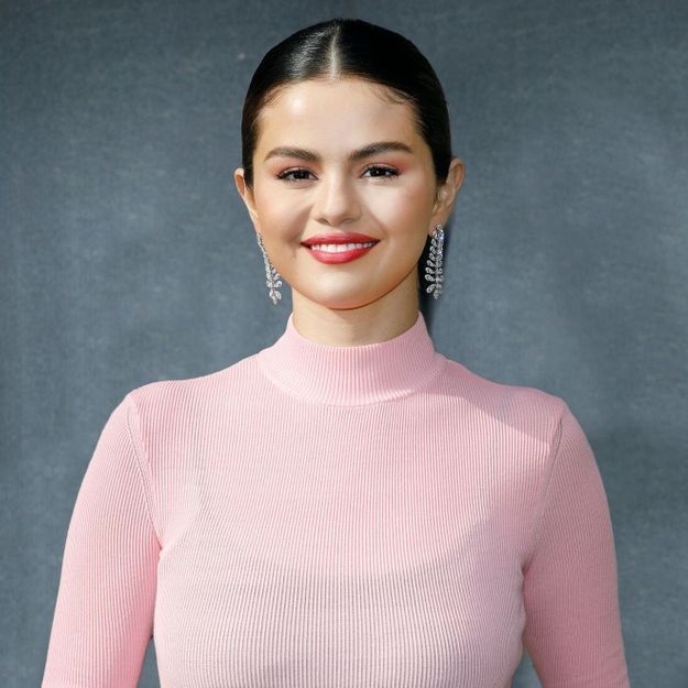 Selena Gomez : comment reproduire son maquillage bonne mine ?  