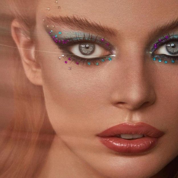 Crystal eye : la tendance maquillage des yeux qui va nous faire briller  