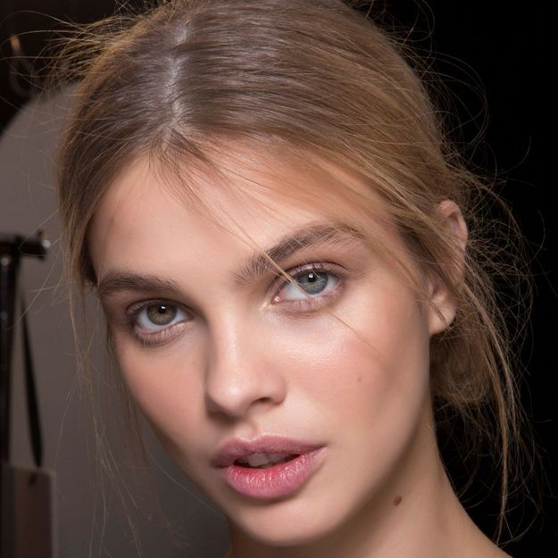 Elle Remplace Sa Creme Anti Age Par De L Huile De Coco Les Resultats Sont Etonnants Elle