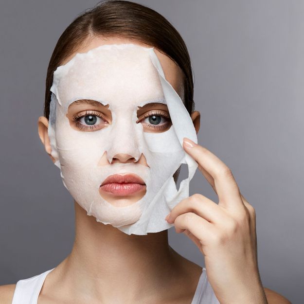 Soin de la peau : cette marque a inventé un masque skincare... À porter sous le masque !