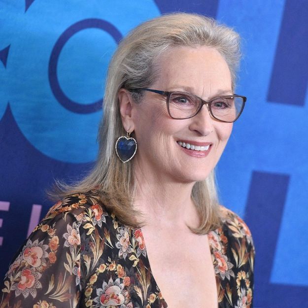 Meryl Streep nous inspire avec une élégante coiffure à copier pour les fêtes