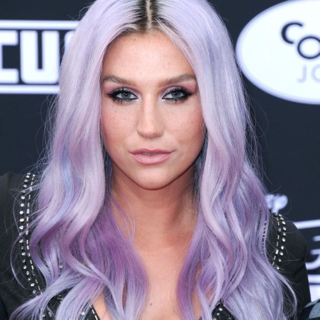 Kesha porte plainte pour agression sexuelle contre son producteur