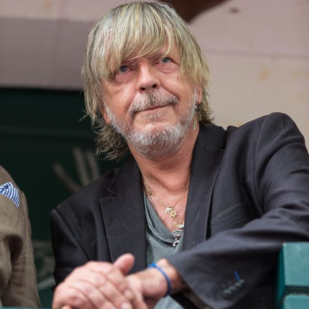 Renaud Dominique Lolita Et Romane Les Femmes De Sa Vie Elle Renaud Dominique Lolita Et Romane Les Femmes De Sa Vie Elle