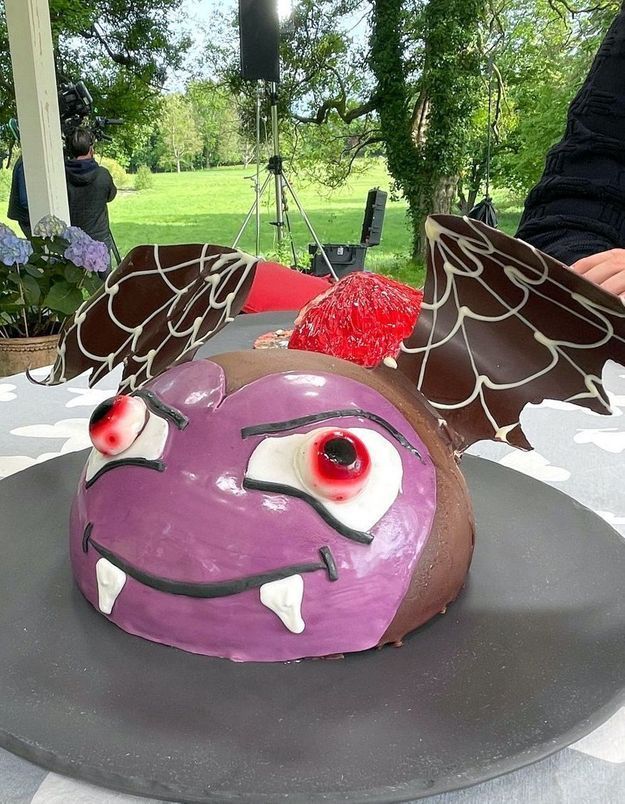Le Meilleur Pâtissier : comment faire le gâteau Vampirul Liliac de Mercotte ?  