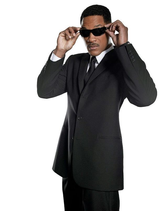 Will Smith dans « Men in Black » (2002) Les de soleil les plus mythiques du cinéma Elle Will Smith dans « Men in Black » (2002) Les de soleil les plus mythiques du cinéma Elle