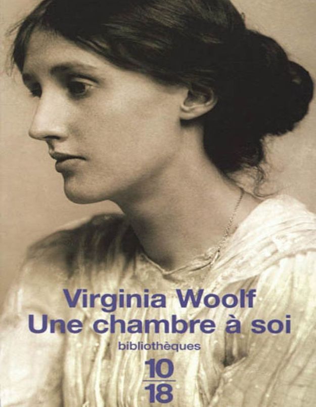 « Une chambre à soi » de Virginia Woolf 10 livres féministes à (re)lire d’urgence ! Elle