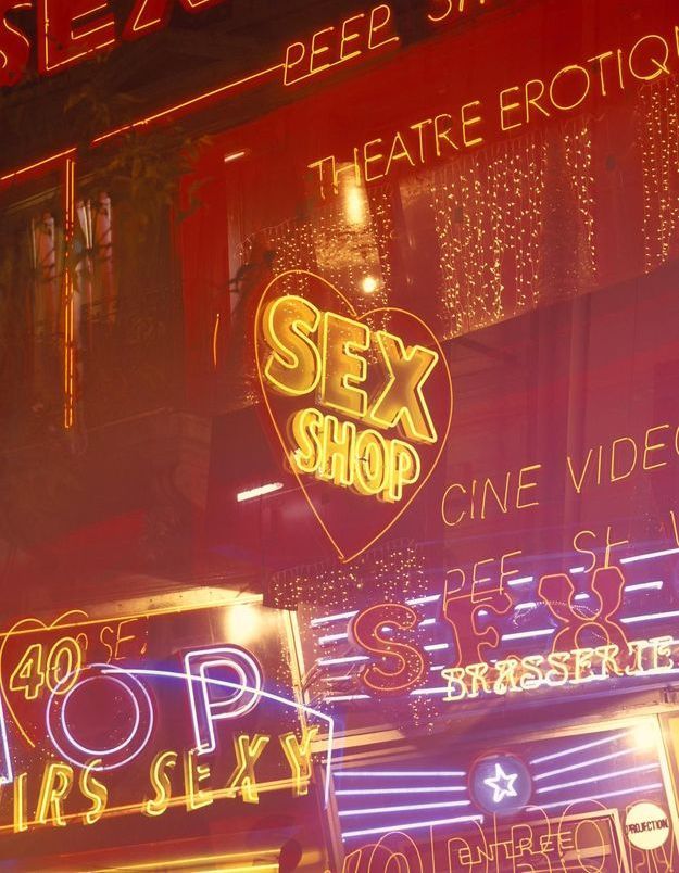 Vendeurs De Sex Shops Ils Nous Racontent Ce Qui Se Passe Derrière Le Rideau Elle 9590