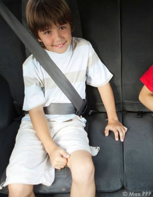 2 enfants sur 3 mal attachés en voiture 