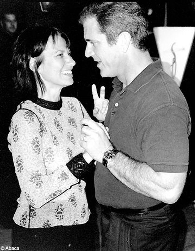 mel gibson son ex femme le defend elle