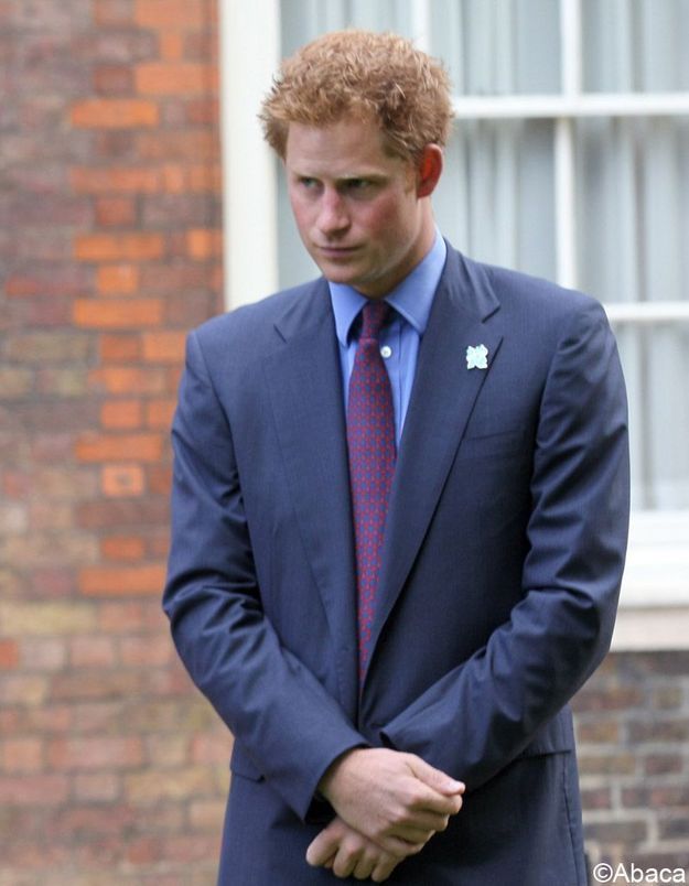 « The Sun » publie les photos du Prince Harry nu