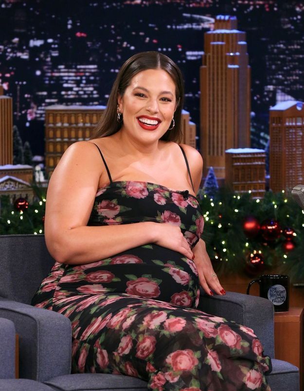 Ca A Ete Tres Dur Ashley Graham Livre La Verite Sur Le Corps Post Accouchement Elle