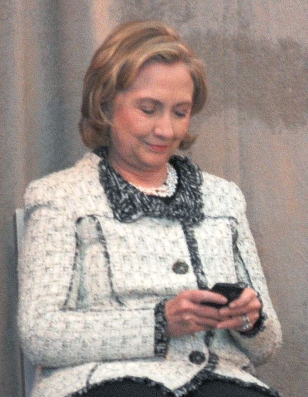 Hillary Clinton : son arrivée sur Twitter pose question 