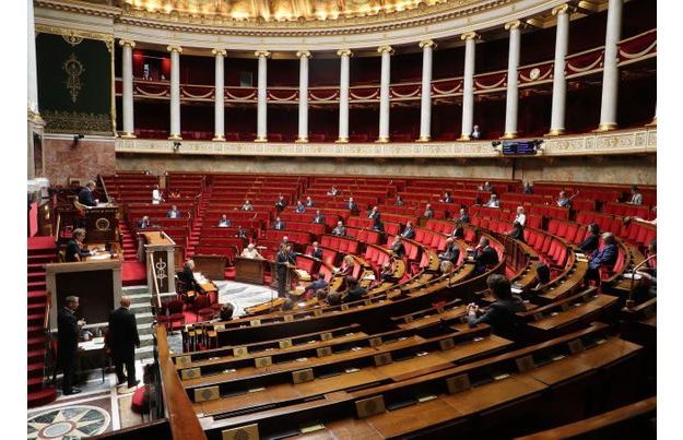 Le don de congés aux personnels soignants divise