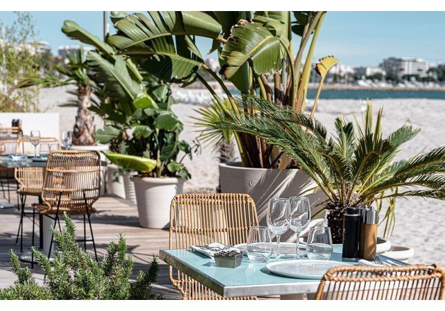 Cannes 2022 : Hyde Beach, lieu incontournable de la Croisette