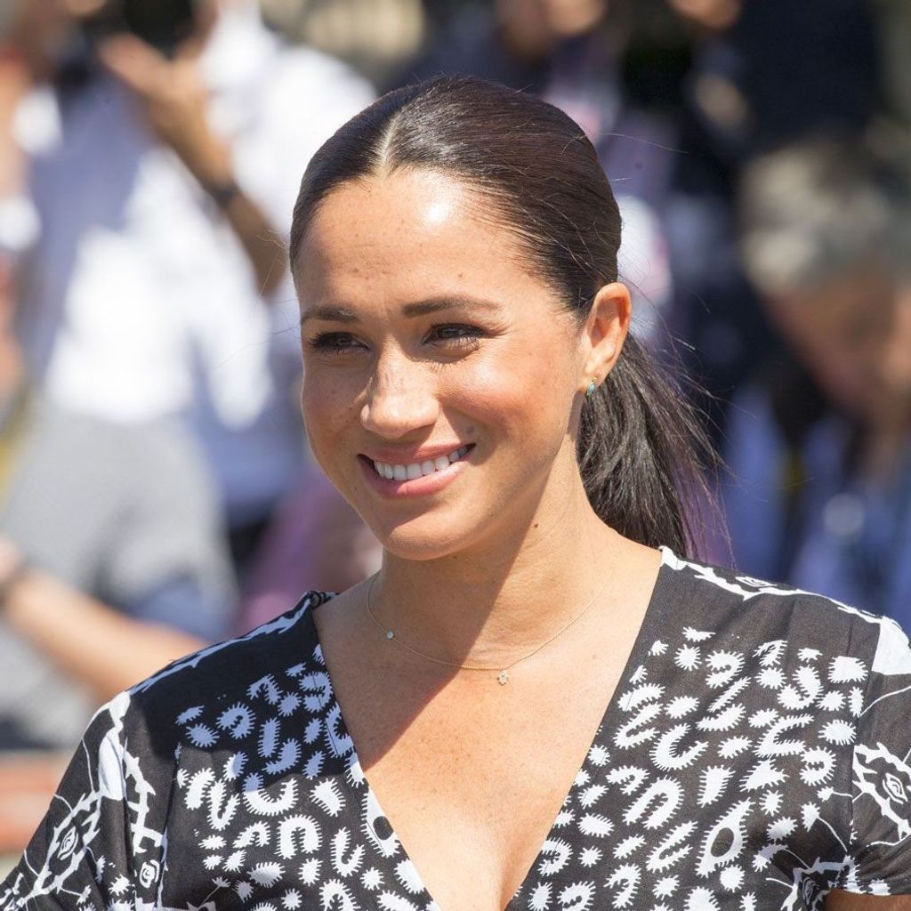 Meghan Markle En Afrique Du Sud En Robe Portefeuille Elle Met En Avant La Mode Africaine Elle
