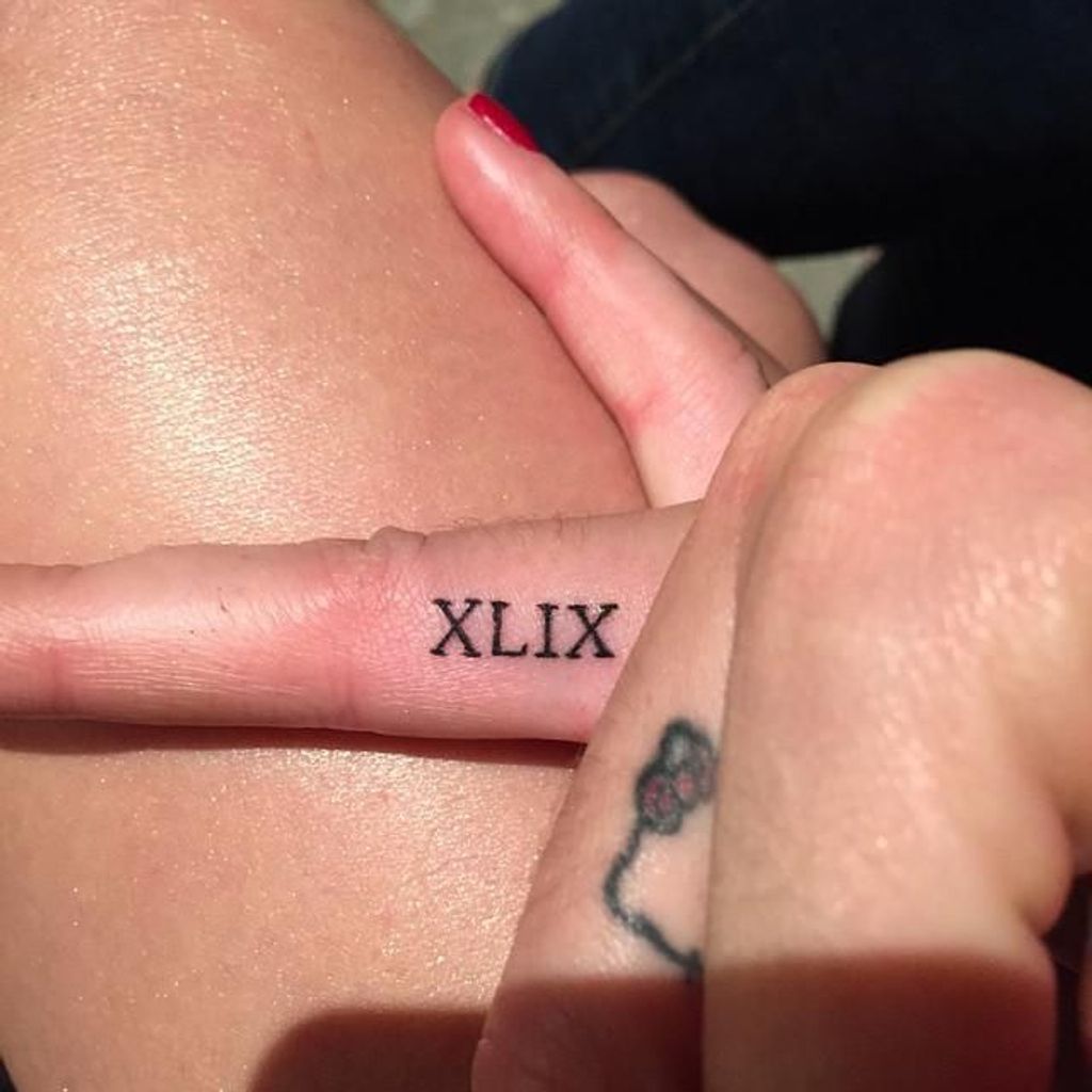 Katy Perry Un Tatouage Pour Feter Sa Performance Au Super Bowl