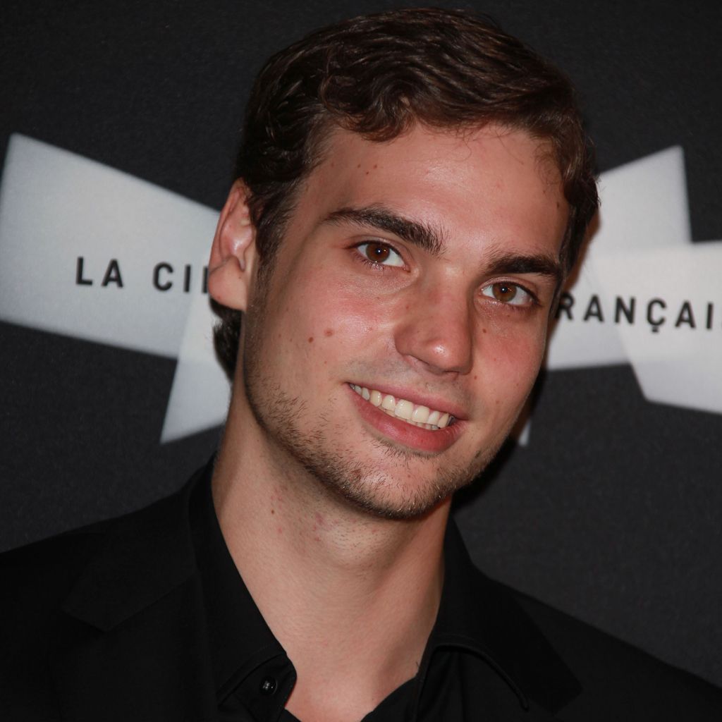 Valentin Fils D Yves Montand Est Pret A Prendre Le Relais Elle