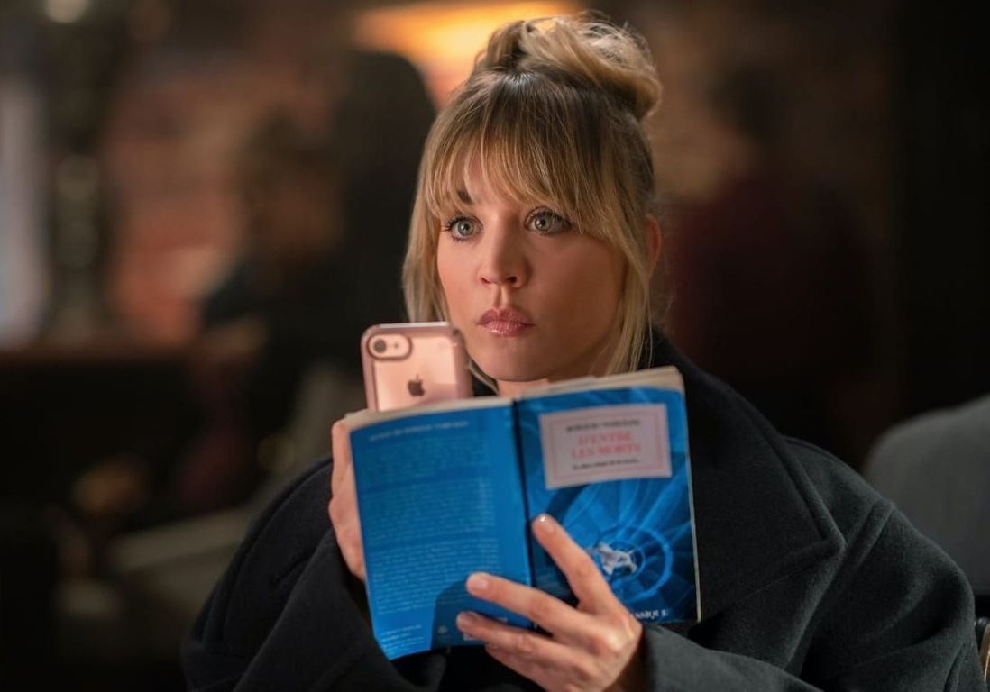 The Flight Attendant Saison 2 Diffusion France The Flight Attendant : Sharon Stone et Kaley Cuoco stars de la saison 2 -  Elle