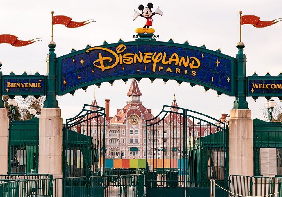 Disneyland Paris : on connaît enfin la date de réouverture du parc d&#39;attractions ! - Elle
