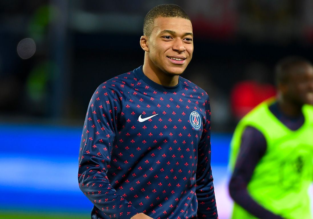 Kylian Mbappe Comment Il A Exauce Le Plus Grand Souhait De Sa Mere Elle