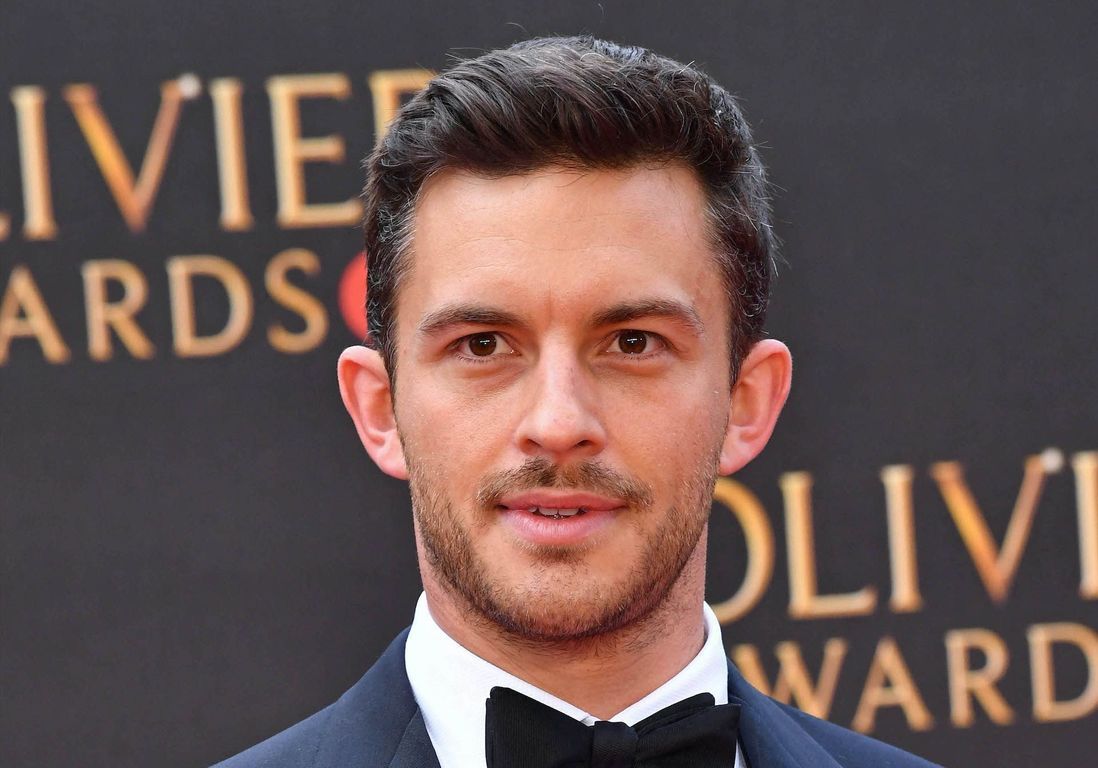 Acteur De Bridgerton En Couple La Chronique des Bridgerton : Jonathan Bailey (Anthony) évoque son  homosexualité - Elle