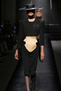 Défilé Schiaparelli Haute Couture automne-hiver 2022-2023