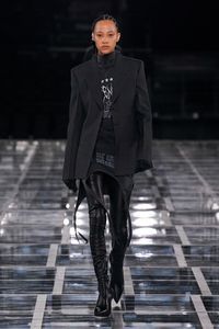 Défilé Givenchy Prêt à porter automne-hiver 2022-2023