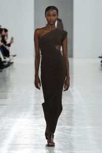 Défilé Max Mara Prêt à porter Printemps-Eté 2025
