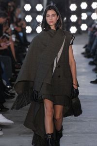 Défilé Sacai Prêt à porter Automne-Hiver 2025-2026