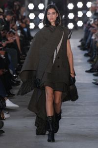 Défilé Sacai Prêt à porter Automne-Hiver 2025-2026