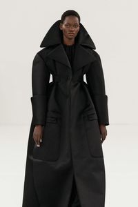 Défilé VIKTOR & ROLF Haute Couture Printemps-Eté 2024