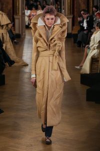 Défilé VIKTOR & ROLF Haute Couture Printemps-Eté 2025