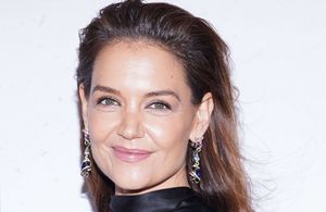 Cette tendance capillaire repérée sur Katie Holmes pourrait bien dominer 2025 