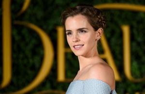 La coiffure d’Emma Watson pour la promo de « La Belle et la Bête » va vous surprendre !