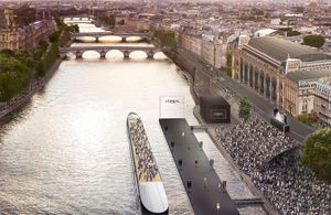 Breaking News : L’Oréal Paris, fait défiler ses mannequins sur la Seine pour célébrer la mode et la beauté