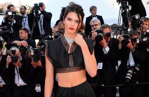 Le look du jour de Cannes : Kendall Jenner en Azzedine Alaïa