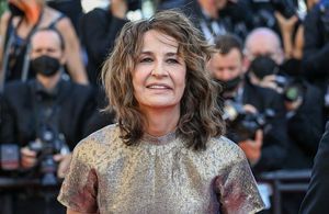 Cannes 2021 : Valérie Lemercier n’a pas souhaité rencontrer Céline Dion pour « Aline »  