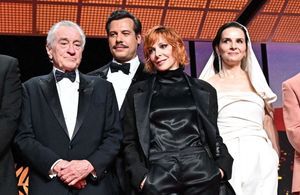 Cannes 2025 : l’émouvant hommage de Mylène Farmer à David Lynch sur scène