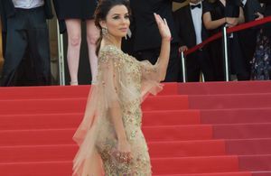 Cannes 2017 : Eva Longoria, star de la montée des marches du 22 mai