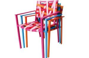 L'actu du jour : les meubles de jardin colorés d'Agatha Ruiz de la Prada