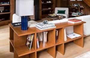 Les plus belles consoles fines pour habiller l’espace derrière le canapé