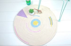 DIY : fabriquez un tapis en corde graphique