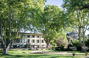 Le Domaine de Fontenille : entre luxe et simplicité au cœur de la Provence
