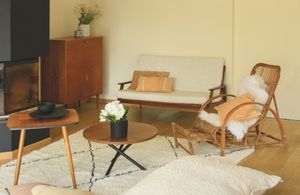 Avant/après : un salon familial aux atours cocooning fait la part belle au mobilier chiné
