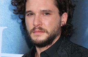 Kit Harington : « On me réduit à un objet sexuel. J’espère que je vaux mieux que ça ! »