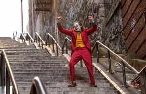 « Joker » : Joaquin Phoenix sombre dans la folie dans l’ultime bande-annonce
